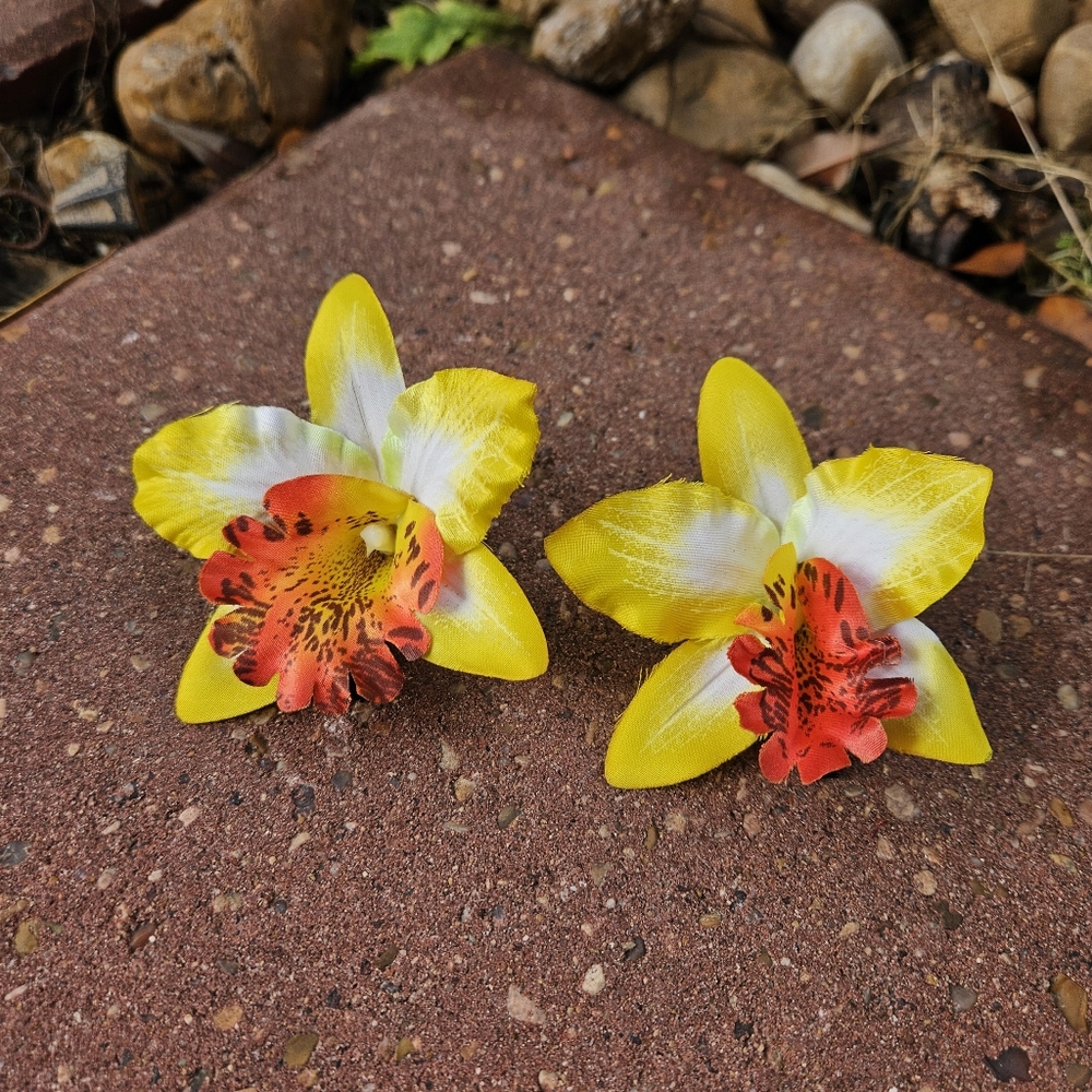 New! 2 pc Yellow Orchid Hair Clips